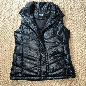 The North Face Women's Shiny Black Vest